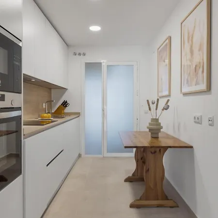 Banus Rentals- 1º Linea Playa Marbella