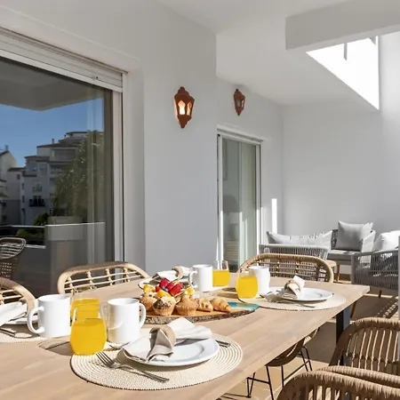 Banus Rentals- 1º Linea Playa * Marbella